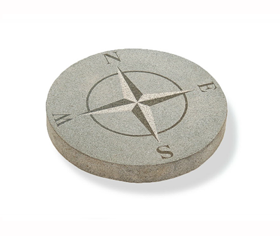 Kompassros i granit med alla väderstreck - stencompagniet.se
